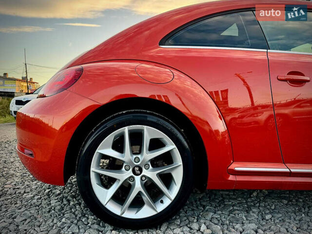 Червоний Фольксваген Бітл, об'ємом двигуна 2 л та пробігом 180 тис. км за 15999 $, фото 24 на Automoto.ua