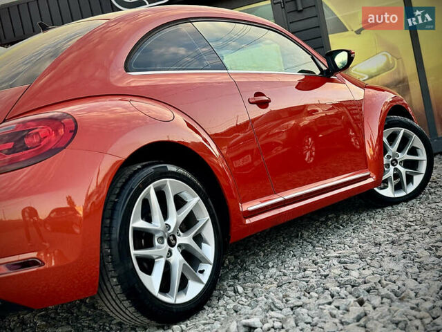 Червоний Фольксваген Бітл, об'ємом двигуна 2 л та пробігом 180 тис. км за 16999 $, фото 24 на Automoto.ua