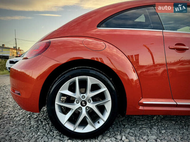Червоний Фольксваген Бітл, об'ємом двигуна 2 л та пробігом 180 тис. км за 16999 $, фото 25 на Automoto.ua