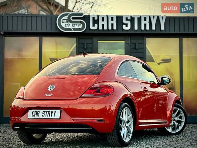 Червоний Фольксваген Бітл, об'ємом двигуна 2 л та пробігом 180 тис. км за 15999 $, фото 18 на Automoto.ua
