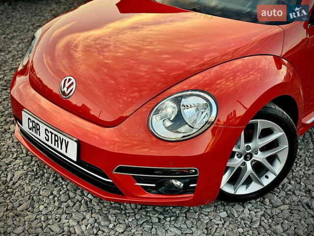 Червоний Фольксваген Бітл, об'ємом двигуна 2 л та пробігом 180 тис. км за 15999 $, фото 8 на Automoto.ua