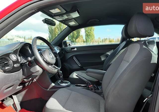 Красный Фольксваген Битл, объемом двигателя 1.98 л и пробегом 109 тыс. км за 12990 $, фото 12 на Automoto.ua