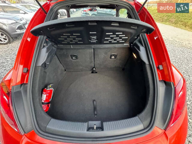 Червоний Фольксваген Бітл, об'ємом двигуна 2 л та пробігом 180 тис. км за 15999 $, фото 41 на Automoto.ua