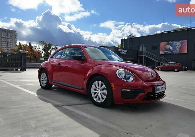 Красный Фольксваген Битл, объемом двигателя 1.98 л и пробегом 109 тыс. км за 12990 $, фото 7 на Automoto.ua