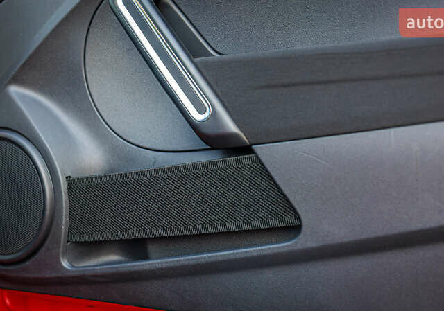 Красный Фольксваген Битл, объемом двигателя 1.98 л и пробегом 74 тыс. км за 13200 $, фото 29 на Automoto.ua