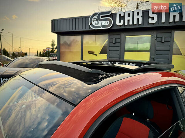 Червоний Фольксваген Бітл, об'ємом двигуна 2 л та пробігом 180 тис. км за 16999 $, фото 15 на Automoto.ua