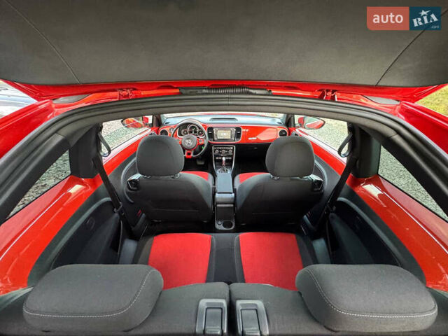 Червоний Фольксваген Бітл, об'ємом двигуна 2 л та пробігом 180 тис. км за 15999 $, фото 42 на Automoto.ua