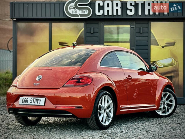 Червоний Фольксваген Бітл, об'ємом двигуна 2 л та пробігом 180 тис. км за 16999 $, фото 3 на Automoto.ua