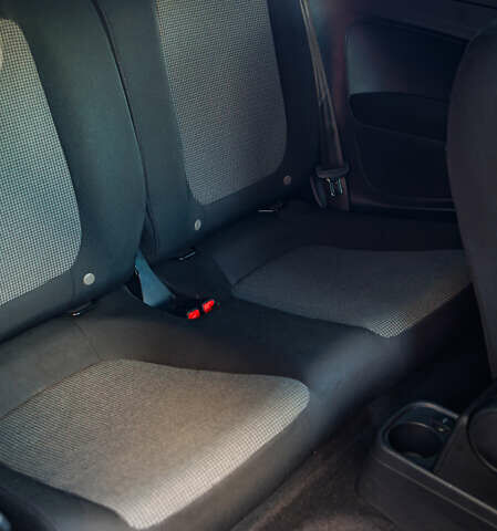 Красный Фольксваген Битл, объемом двигателя 1.98 л и пробегом 74 тыс. км за 13200 $, фото 32 на Automoto.ua