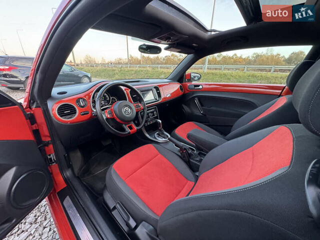 Червоний Фольксваген Бітл, об'ємом двигуна 2 л та пробігом 180 тис. км за 16999 $, фото 45 на Automoto.ua