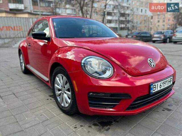 Красный Фольксваген Битл, объемом двигателя 1.98 л и пробегом 60 тыс. км за 15300 $, фото 1 на Automoto.ua