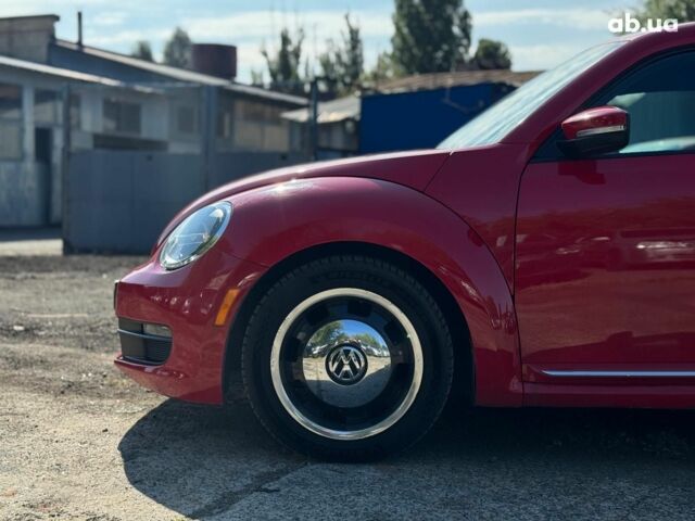 Красный Фольксваген Битл, объемом двигателя 2.5 л и пробегом 171 тыс. км за 11990 $, фото 3 на Automoto.ua