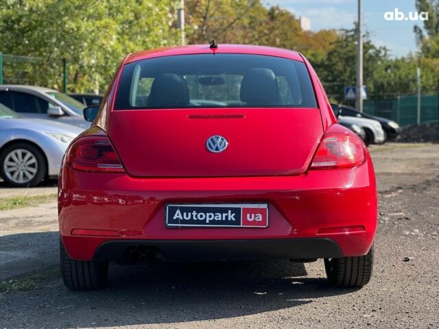 Красный Фольксваген Битл, объемом двигателя 2.5 л и пробегом 171 тыс. км за 11990 $, фото 6 на Automoto.ua