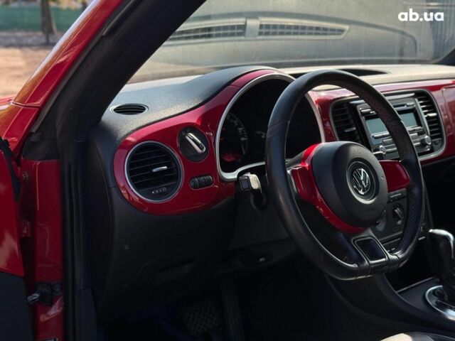Красный Фольксваген Битл, объемом двигателя 2.5 л и пробегом 171 тыс. км за 11990 $, фото 19 на Automoto.ua