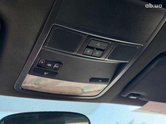 Красный Фольксваген Битл, объемом двигателя 2.5 л и пробегом 171 тыс. км за 11990 $, фото 25 на Automoto.ua