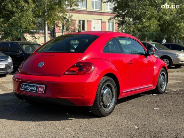 Красный Фольксваген Битл, объемом двигателя 2.5 л и пробегом 171 тыс. км за 11990 $, фото 7 на Automoto.ua