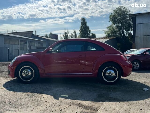 Красный Фольксваген Битл, объемом двигателя 2.5 л и пробегом 171 тыс. км за 11990 $, фото 4 на Automoto.ua