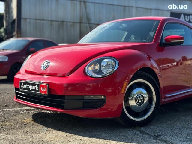 Красный Фольксваген Битл, объемом двигателя 2.5 л и пробегом 171 тыс. км за 11990 $, фото 1 на Automoto.ua