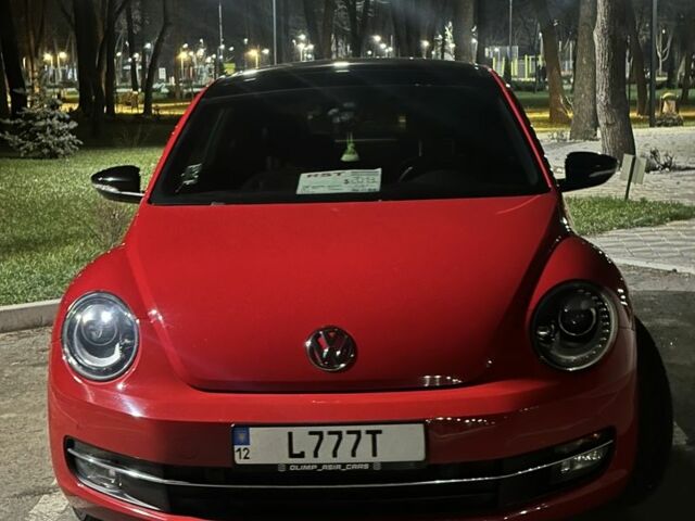 Красный Фольксваген Битл, объемом двигателя 2 л и пробегом 151 тыс. км за 14999 $, фото 5 на Automoto.ua