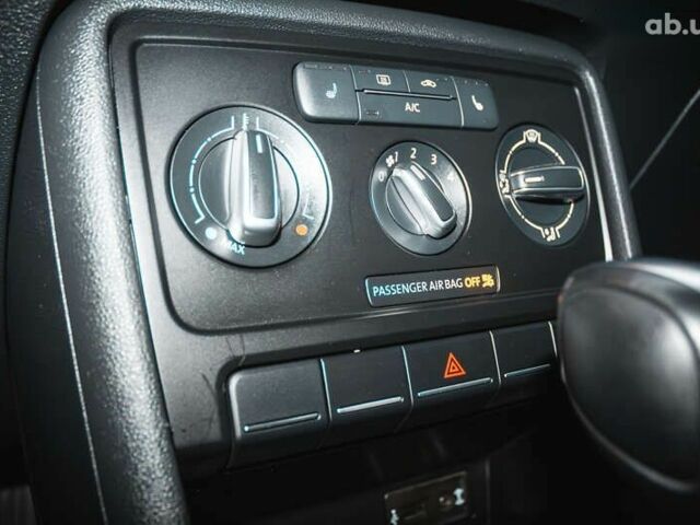 Фольксваген Бітл, об'ємом двигуна 1.8 л та пробігом 60 тис. км за 13800 $, фото 21 на Automoto.ua