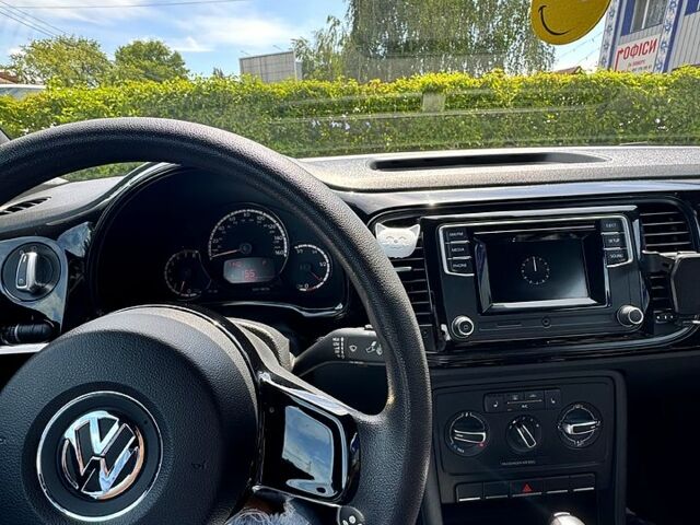 Фольксваген Битл 2016 в Борисполе на Automoto.ua Фольксваген Битл, объемом двигателя 1.8 л и пробегом 82 тыс. км за 11700 $, фото 5 на Automoto.ua