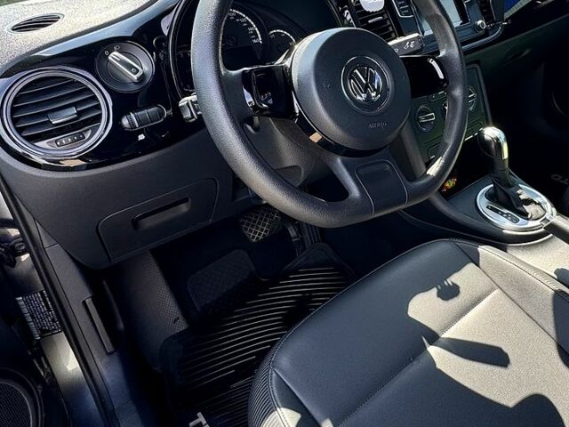 Фольксваген Битл 2016 в Борисполе на Automoto.ua Фольксваген Битл, объемом двигателя 1.8 л и пробегом 82 тыс. км за 11700 $, фото 2 на Automoto.ua