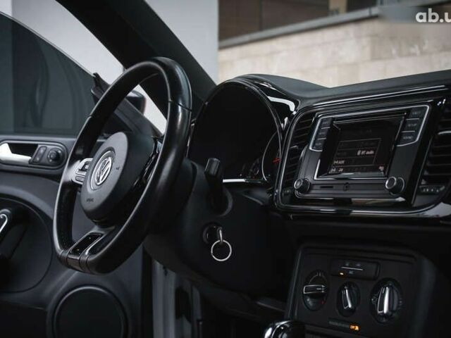 Фольксваген Битл, объемом двигателя 2 л и пробегом 126 тыс. км за 13000 $, фото 15 на Automoto.ua