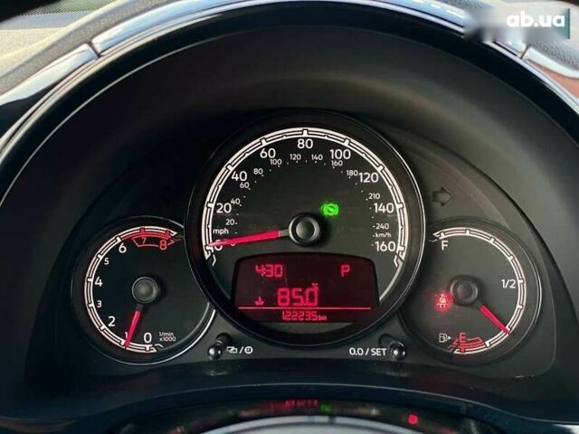 Фольксваген Битл, объемом двигателя 1.8 л и пробегом 121 тыс. км за 11990 $, фото 25 на Automoto.ua