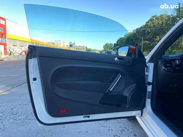 Фольксваген Бітл, об'ємом двигуна 1.8 л та пробігом 121 тис. км за 12290 $, фото 26 на Automoto.ua