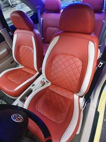 Желтый Фольксваген Битл, объемом двигателя 2 л и пробегом 307 тыс. км за 5450 $, фото 2 на Automoto.ua