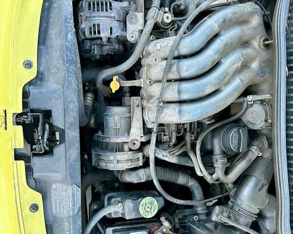 Желтый Фольксваген Битл, объемом двигателя 1.98 л и пробегом 260 тыс. км за 5700 $, фото 9 на Automoto.ua