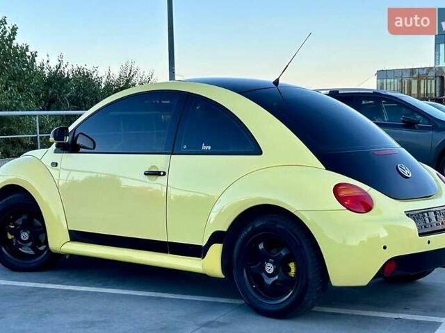Желтый Фольксваген Битл, объемом двигателя 1.98 л и пробегом 260 тыс. км за 5700 $, фото 11 на Automoto.ua