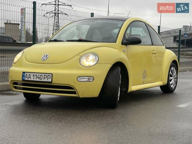 Желтый Фольксваген Битл, объемом двигателя 1.6 л и пробегом 283 тыс. км за 3300 $, фото 1 на Automoto.ua