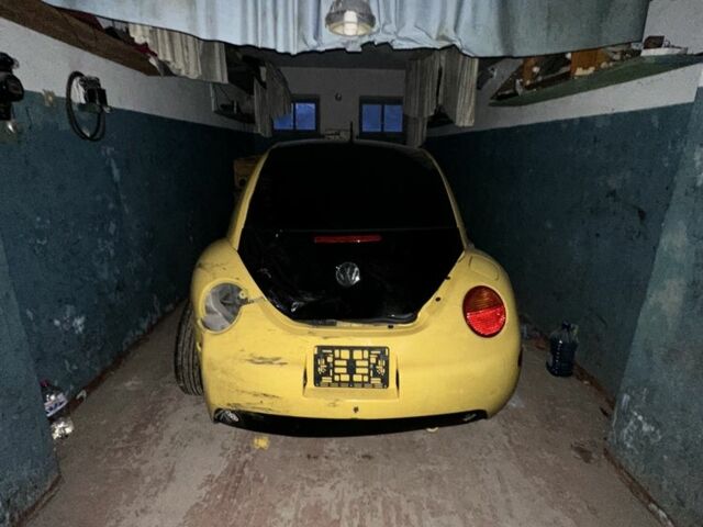 Жовтий Фольксваген Бітл, об'ємом двигуна 1.9 л та пробігом 275 тис. км за 2100 $, фото 2 на Automoto.ua