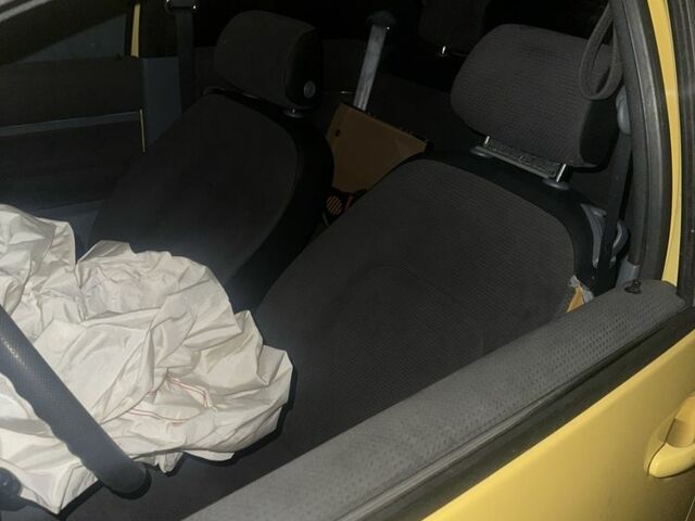 Жовтий Фольксваген Бітл, об'ємом двигуна 1.9 л та пробігом 275 тис. км за 2100 $, фото 11 на Automoto.ua