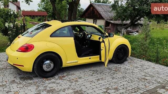 Жовтий Фольксваген Бітл, об'ємом двигуна 1.78 л та пробігом 165 тис. км за 13000 $, фото 5 на Automoto.ua