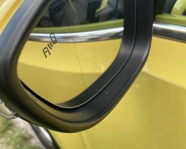 Желтый Фольксваген Битл, объемом двигателя 1.4 л и пробегом 153 тыс. км за 10950 $, фото 10 на Automoto.ua