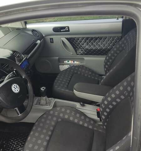 Сірий Фольксваген Бітл, об'ємом двигуна 1.98 л та пробігом 282 тис. км за 3700 $, фото 7 на Automoto.ua