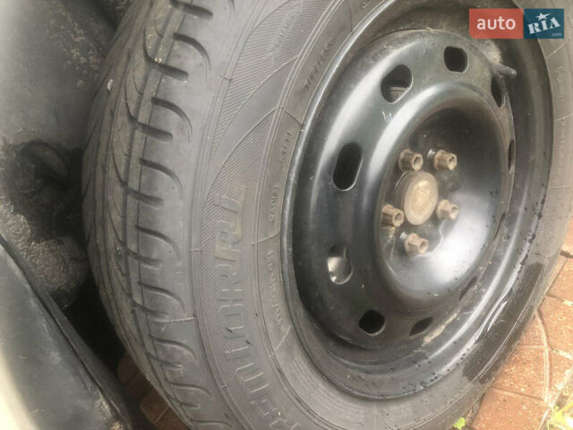 Серый Фольксваген Битл, объемом двигателя 1.9 л и пробегом 333 тыс. км за 3500 $, фото 5 на Automoto.ua