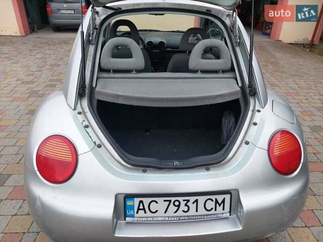 Сірий Фольксваген Бітл, об'ємом двигуна 1.98 л та пробігом 269 тис. км за 3600 $, фото 2 на Automoto.ua