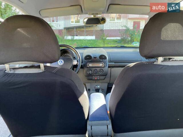 Серый Фольксваген Битл, объемом двигателя 2 л и пробегом 204 тыс. км за 3500 $, фото 5 на Automoto.ua