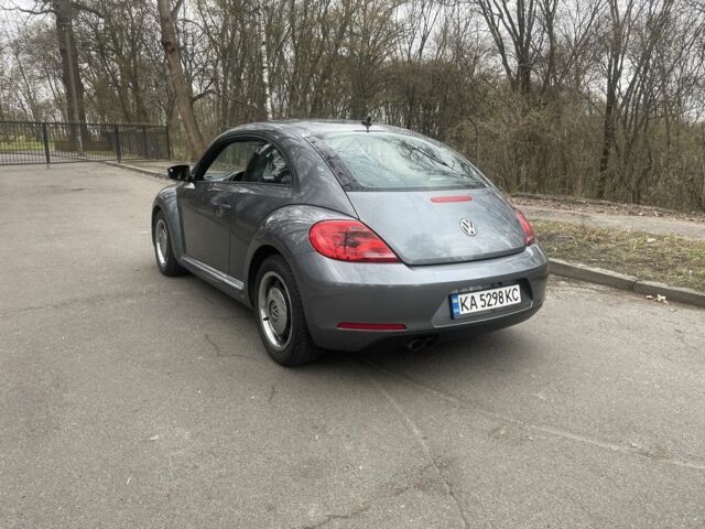 Серый Фольксваген Битл, объемом двигателя 2.5 л и пробегом 140 тыс. км за 8500 $, фото 1 на Automoto.ua