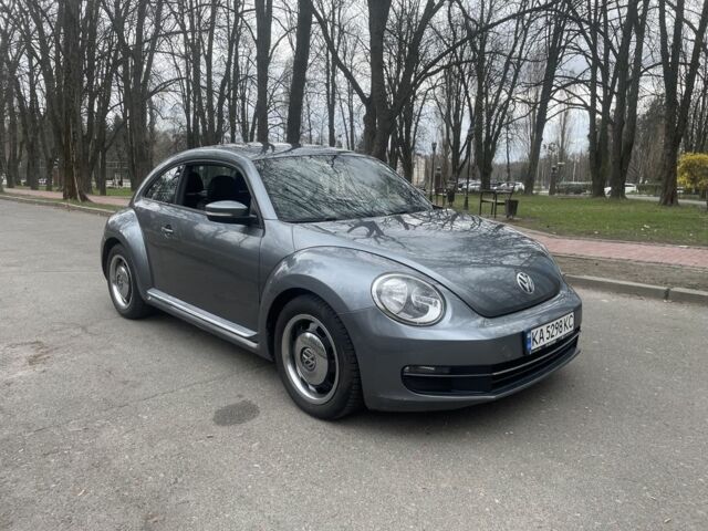 Серый Фольксваген Битл, объемом двигателя 2.5 л и пробегом 140 тыс. км за 8500 $, фото 5 на Automoto.ua