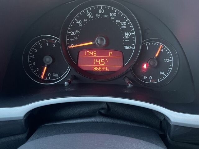 Серый Фольксваген Битл, объемом двигателя 2.5 л и пробегом 140 тыс. км за 8500 $, фото 14 на Automoto.ua