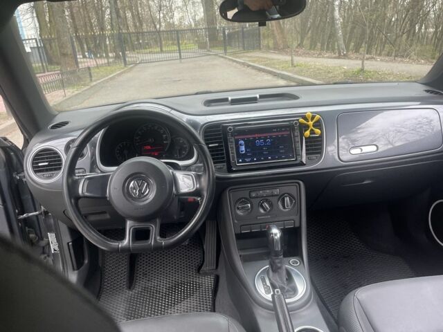 Серый Фольксваген Битл, объемом двигателя 2.5 л и пробегом 140 тыс. км за 8500 $, фото 7 на Automoto.ua