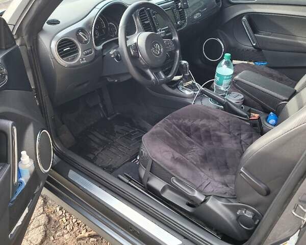 Сірий Фольксваген Бітл, об'ємом двигуна 1.97 л та пробігом 133 тис. км за 11000 $, фото 4 на Automoto.ua