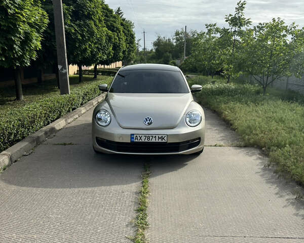 Серый Фольксваген Битл, объемом двигателя 2.48 л и пробегом 187 тыс. км за 10500 $, фото 1 на Automoto.ua