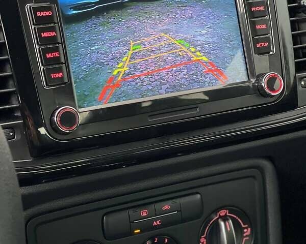 Серый Фольксваген Битл, объемом двигателя 2.5 л и пробегом 238 тыс. км за 7800 $, фото 13 на Automoto.ua