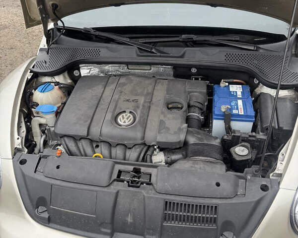 Серый Фольксваген Битл, объемом двигателя 2.48 л и пробегом 187 тыс. км за 10800 $, фото 16 на Automoto.ua