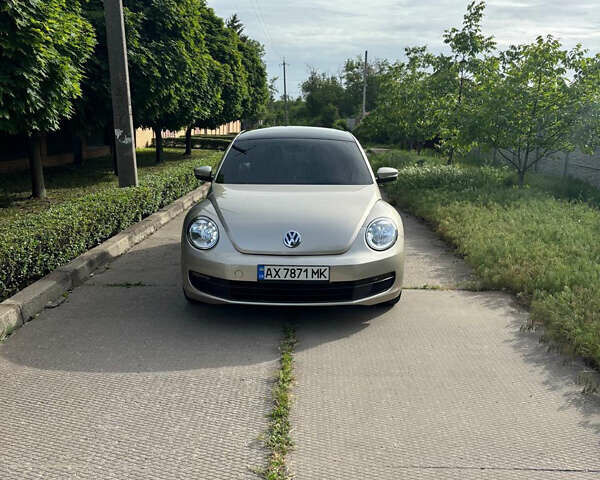 Серый Фольксваген Битл, объемом двигателя 2.48 л и пробегом 187 тыс. км за 10800 $, фото 1 на Automoto.ua